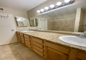 961 Euclid Avenue, Tucson, Arizona 85719, 2 Bedrooms Bedrooms, ,1.5 BathroomsBathrooms,Condo,For Rent,Euclid,2022