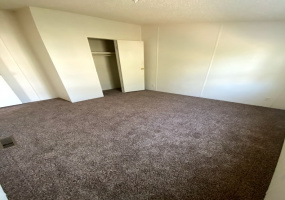 6049 S Holly Dr, Tucson, Arizona 85706, 3 Bedrooms Bedrooms, ,2 BathroomsBathrooms,Manufactured Home,For Rent,S Holly Dr,2025