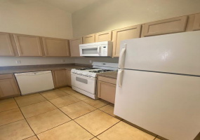 9475 Pale Blue Topaz Lane, Tucson, Arizona 85747, 3 Bedrooms Bedrooms, ,2 BathroomsBathrooms,Home,For Rent,Pale Blue Topaz,2220