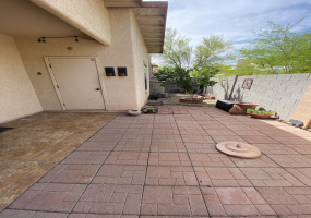 2018 W Cadbury Ct, Tucson, Arizona 85713, 3 Bedrooms Bedrooms, ,2 BathroomsBathrooms,Townhouse,For Rent,W Cadbury Ct,2253