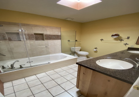 10124 N Sawgrass Dr, Oro Valley, Arizona 85737, 2 Bedrooms Bedrooms, ,2 BathroomsBathrooms,Townhouse,For Rent,N Sawgrass Dr,2260