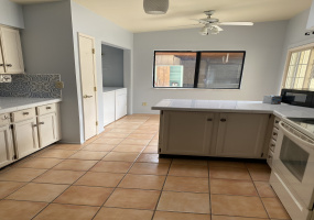 2418 W Drachman St, Tucson, Arizona 85745, 2 Bedrooms Bedrooms, ,2 BathroomsBathrooms,Townhouse,For Rent,W Drachman St,2263