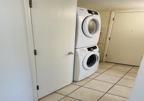 1219 N Dodge Blvd, Tucson, Arizona 85716, 2 Bedrooms Bedrooms, ,1 BathroomBathrooms,Four-Plex,For Rent,N Dodge Blvd,2360
