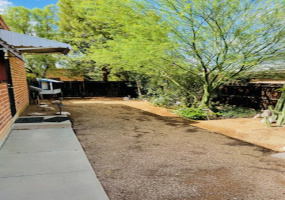 1219 N Dodge Blvd, Tucson, Arizona 85716, 2 Bedrooms Bedrooms, ,1 BathroomBathrooms,Four-Plex,For Rent,N Dodge Blvd,2360