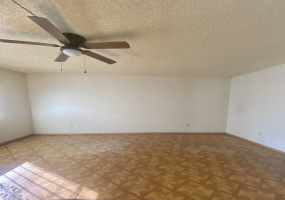 304 W Lee Street, Tucson, Arizona 85705, 2 Bedrooms Bedrooms, ,1 BathroomBathrooms,Tri-Plex,For Rent,W Lee ,1129