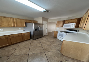 7275 W Opossum Dr, Tucson, Arizona 85743, 3 Bedrooms Bedrooms, ,2 BathroomsBathrooms,Home,For Rent,W Opossum Dr,2415