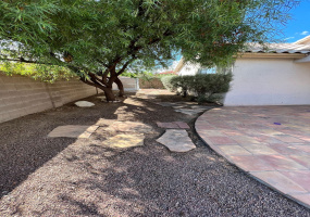 7275 W Opossum Dr, Tucson, Arizona 85743, 3 Bedrooms Bedrooms, ,2 BathroomsBathrooms,Home,For Rent,W Opossum Dr,2415