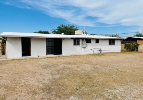 1825 Linden Street, Tucson, Arizona 85745, 3 Bedrooms Bedrooms, ,1.5 BathroomsBathrooms,Home,For Rent,Linden,2418