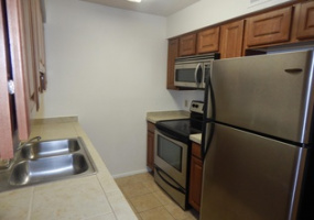 1810 Blacklidge Drive, Tucson, Arizona 85719, 2 Bedrooms Bedrooms, ,2 BathroomsBathrooms,Condo,For Rent,#816,Blacklidge,1134