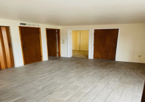 1518 N Rosemont Blvd, Tucson, Arizona 85712, 4 Bedrooms Bedrooms, ,2 BathroomsBathrooms,Home,For Rent,1518 N Rosemont Blvd,2484