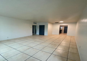 1327 N First Ave, Tucson, Arizona 85719, 2 Bedrooms Bedrooms, ,1 BathroomBathrooms,Tri-Plex,For Rent,1327 N First Ave,2506