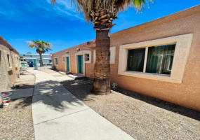 1331 First North, Tucson, Arizona 85705, 1 Bedroom Bedrooms, ,1 BathroomBathrooms,Tri-Plex,For Rent,First,2552