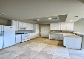 6465 N GREEN BRIAR DR, Tucson, Arizona 85718, 3 Bedrooms Bedrooms, ,3 BathroomsBathrooms,Home,For Rent,6465 N GREEN BRIAR DR,2737