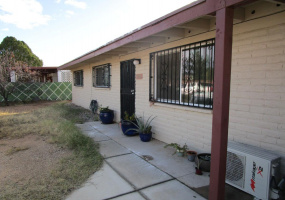 617 W Santa Rosa St, Tucson, Arizona 85706, 3 Bedrooms Bedrooms, ,2 BathroomsBathrooms,Home,For Rent,W Santa Rosa,1167