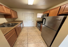 1327 N First Ave, Arizona 85719, 2 Bedrooms Bedrooms, ,1 BathroomBathrooms,Townhouse,For Rent,N First Ave,2813