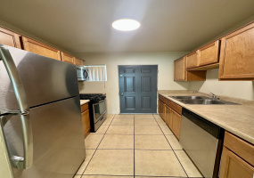 1327 N First Ave, Arizona 85719, 2 Bedrooms Bedrooms, ,1 BathroomBathrooms,Townhouse,For Rent,N First Ave,2813