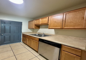 1327 N First Ave, Arizona 85719, 2 Bedrooms Bedrooms, ,1 BathroomBathrooms,Townhouse,For Rent,N First Ave,2813