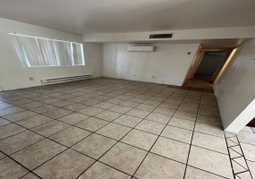 107 W Rillito St #101, Tucson, Arizona 85705, 2 Bedrooms Bedrooms, ,1 BathroomBathrooms,Apartment,For Rent,W Rillito St #101,2861