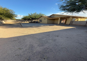 1284 W Laporte Ln, Tucson, Arizona 85714, 3 Bedrooms Bedrooms, ,2 BathroomsBathrooms,Home,For Rent,W Laporte Ln,2874