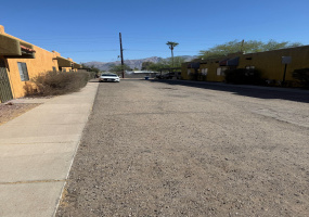 3420 E Flower St #4, Tucson, Arizona 85716, 2 Bedrooms Bedrooms, ,2 BathroomsBathrooms,Townhouse,For Rent,E Flower St #4,2886