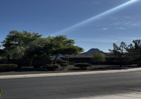 8464 N Mountain Stone Pine Way, Arizona 85743, 3 Bedrooms Bedrooms, ,2 BathroomsBathrooms,Home,For Rent,8464 N Mountain Stone Pine Way,2887