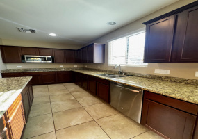 8464 N Mountain Stone Pine Way, Arizona 85743, 3 Bedrooms Bedrooms, ,2 BathroomsBathrooms,Home,For Rent,8464 N Mountain Stone Pine Way,2887