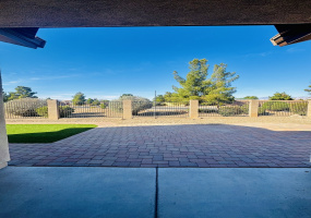 8464 N Mountain Stone Pine Way, Arizona 85743, 3 Bedrooms Bedrooms, ,2 BathroomsBathrooms,Home,For Rent,8464 N Mountain Stone Pine Way,2887