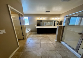 8464 N Mountain Stone Pine Way, Arizona 85743, 3 Bedrooms Bedrooms, ,2 BathroomsBathrooms,Home,For Rent,8464 N Mountain Stone Pine Way,2887