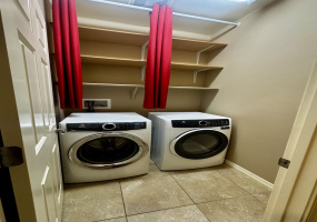 8464 N Mountain Stone Pine Way, Arizona 85743, 3 Bedrooms Bedrooms, ,2 BathroomsBathrooms,Home,For Rent,8464 N Mountain Stone Pine Way,2887