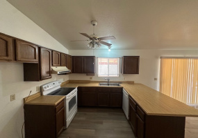 4250 N Wolford Rd, Tucson, Arizona 85749, 3 Bedrooms Bedrooms, ,2 BathroomsBathrooms,Home,For Rent,N Wolford Rd,2897