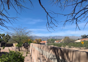 1952 Hayden Drive, Tucson, Arizona 85715, 3 Bedrooms Bedrooms, ,2 BathroomsBathrooms,Home,For Rent,Hayden,1249