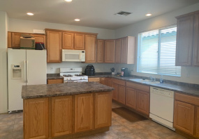 961 Cork Oak Place, Oro Valley, Arizona 85755, 4 Bedrooms Bedrooms, ,2.5 BathroomsBathrooms,Home,For Rent,Cork Oak,1318