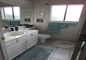 5640 Placita Favorita, Tucson, Arizona 85750, 3 Bedrooms Bedrooms, ,2.5 BathroomsBathrooms,Home,For Rent,Placita Favorita,1329