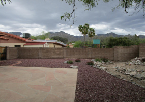 5640 Placita Favorita, Tucson, Arizona 85750, 3 Bedrooms Bedrooms, ,2.5 BathroomsBathrooms,Home,For Rent,Placita Favorita,1329