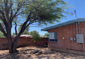 1844 Warren Avenue, Tucson, Arizona 85719, 3 Bedrooms Bedrooms, ,1 BathroomBathrooms,Home,For Rent,Warren,1343