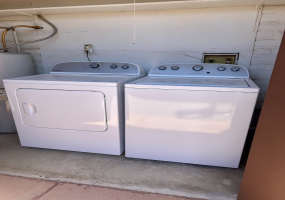 4059 E Lee St, Tucson, Arizona 85712, 2 Bedrooms Bedrooms, ,1 BathroomBathrooms,Home,For Rent,E Lee St,1424