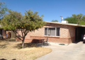 1414 N Louis Ave, Tucson, Arizona 85712, 3 Bedrooms Bedrooms, ,2 BathroomsBathrooms,Home,For Rent,N Louis Ave,1034