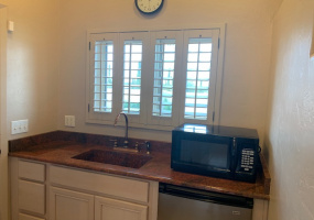 6920 Wade Road, Tucson, Arizona Arizona, 1 Bedroom Bedrooms, ,1 BathroomBathrooms,Home,For Rent,Guest House ,Wade,1446