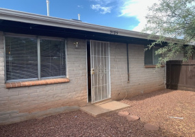 3105 N Palo Verde Ave, Tucson, Arizona 85716, 2 Bedrooms Bedrooms, ,1 BathroomBathrooms,Townhouse,For Rent,N Palo Verde Ave,1507