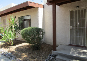 909 E Adams St, Tucson, Arizona 85719, 4 Bedrooms Bedrooms, ,2 BathroomsBathrooms,Home,For Rent,E Adams St,1531
