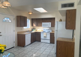 1734 12th Street, Tucson, Arizona 85719, 3 Bedrooms Bedrooms, ,2 BathroomsBathrooms,Home,For Rent,12th,1593
