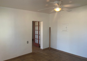 707 35th St, Tucson, Arizona 85713, 1 Bedroom Bedrooms, ,1 BathroomBathrooms,Tri-Plex,For Rent,Unit 2 ,35th ,1677