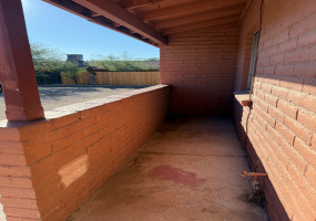 2519 N Geronimo Avenue, Tucson, Arizona 85705, 2 Bedrooms Bedrooms, ,1 BathroomBathrooms,Tri-Plex,For Rent,Unit B,N Geronimo,1683