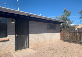 3109 Palo Verde Avenue, Tucson, Arizona 85716, 2 Bedrooms Bedrooms, ,1 BathroomBathrooms,Tri-Plex,For Rent,Palo Verde,1712