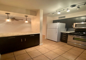 2755 W Anklam Rd Unit B, Tucson, Arizona 85745, 3 Bedrooms Bedrooms, ,2 BathroomsBathrooms,Townhouse,For Rent,W Anklam Rd Unit B,1725