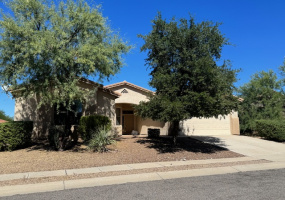13743 E Via Valle De Lobo, Tucson, Arizona 85641, 3 Bedrooms Bedrooms, ,3 BathroomsBathrooms,Home,For Rent,E Via Valle De Lobo,1730
