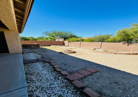13743 E Via Valle De Lobo, Tucson, Arizona 85641, 3 Bedrooms Bedrooms, ,3 BathroomsBathrooms,Home,For Rent,E Via Valle De Lobo,1730
