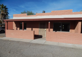 2517 Geronimo Avenue, Tucson, Arizona 85705, 2 Bedrooms Bedrooms, ,1 BathroomBathrooms,Tri-Plex,For Rent,Geronimo,1744
