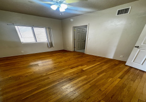 905 E Adams St, Tucson, Arizona 85719, 2 Bedrooms Bedrooms, ,2 BathroomsBathrooms,Condo,For Rent,E Adams St,1783