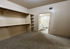 905 E Adams St, Tucson, Arizona 85719, 2 Bedrooms Bedrooms, ,2 BathroomsBathrooms,Condo,For Rent,E Adams St,1783